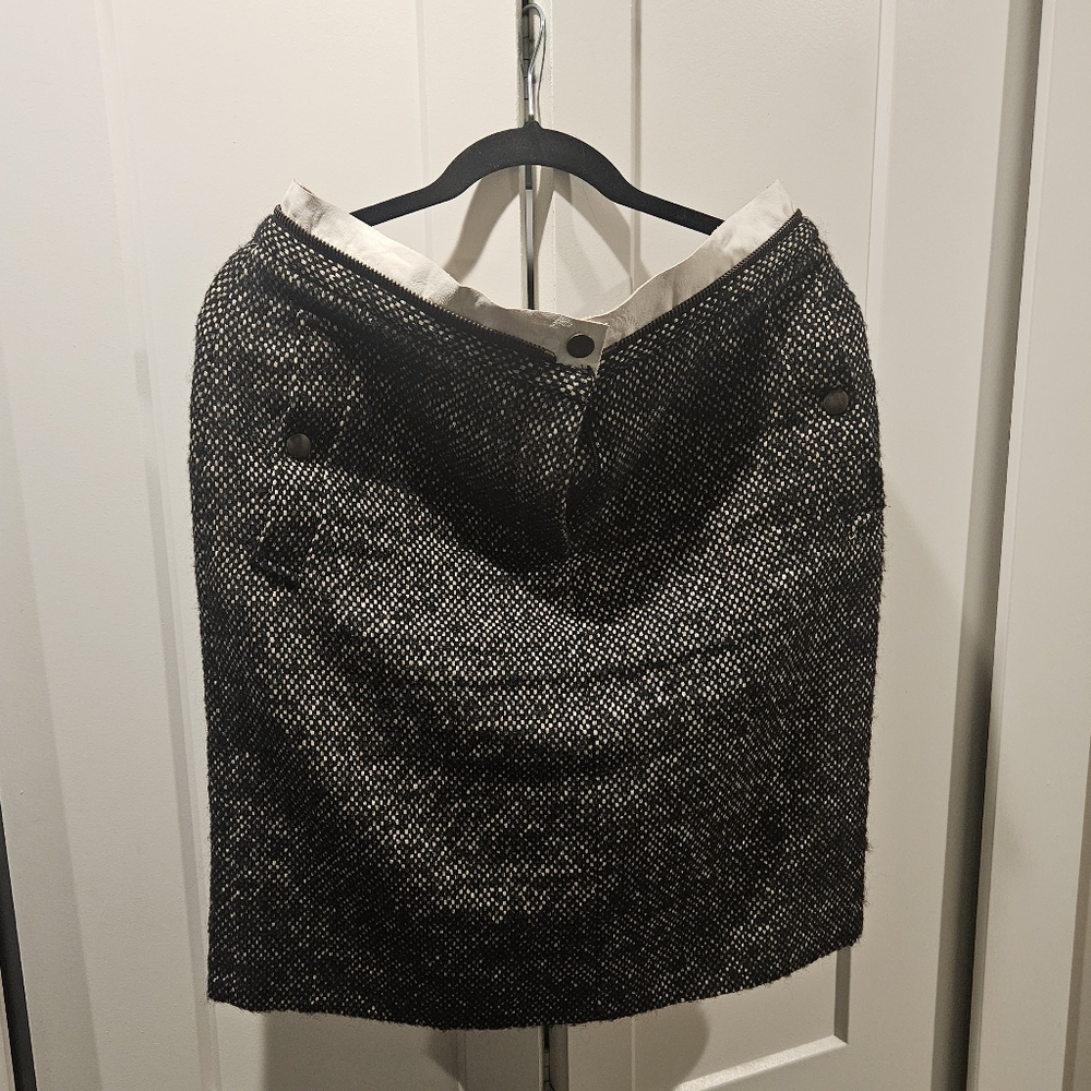 Elegant Black Tweed Skirt